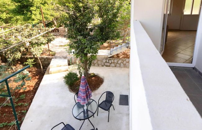Beachfront Escape Steps From the Crystal-clear Sea - Foto 13