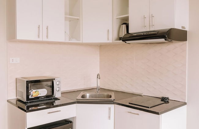 Chic & Stylish Urban Hideout - Photo 15