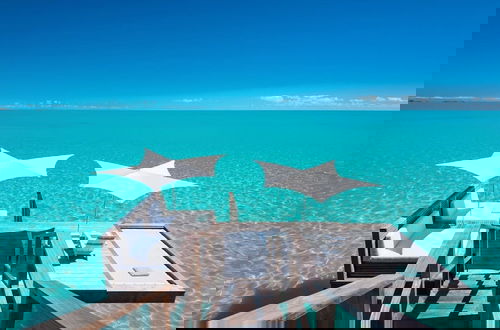 Foto 14 - Oceanfront Luxury Villa Infinity Plunge Pools