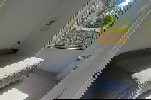 Photo 2 - Central Design Flat With Parking