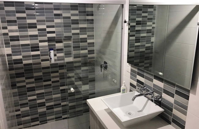 Beautiful Apartment With Pool, gym and Beach Just 80 Meters Walk, Fully Equipped - Photo 13