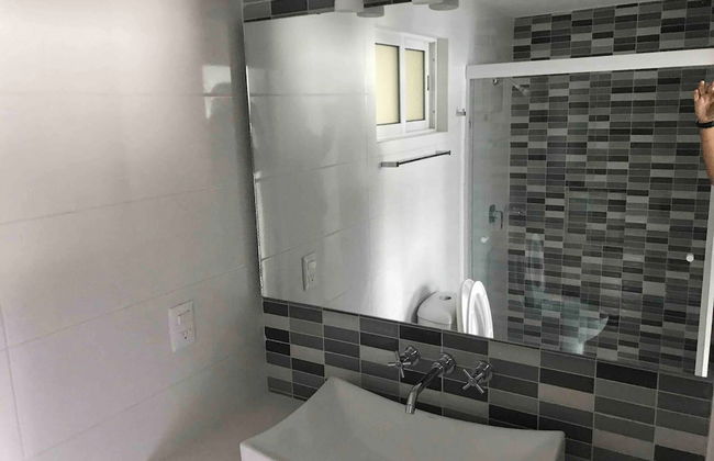 Beautiful Apartment With Pool, gym and Beach Just 80 Meters Walk, Fully Equipped - Photo 12