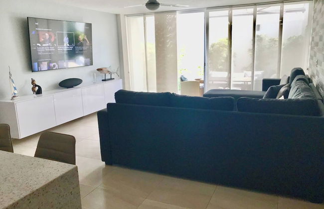 Beautiful Apartment With Pool, gym and Beach Just 80 Meters Walk, Fully Equipped - Photo 1