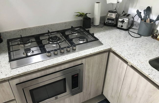 Beautiful Apartment With Pool, gym and Beach Just 80 Meters Walk, Fully Equipped - Photo 25