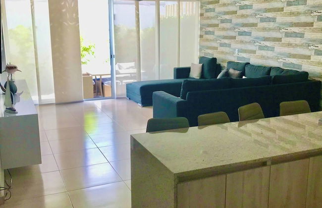 Beautiful Apartment With Pool, gym and Beach Just 80 Meters Walk, Fully Equipped - Photo 22