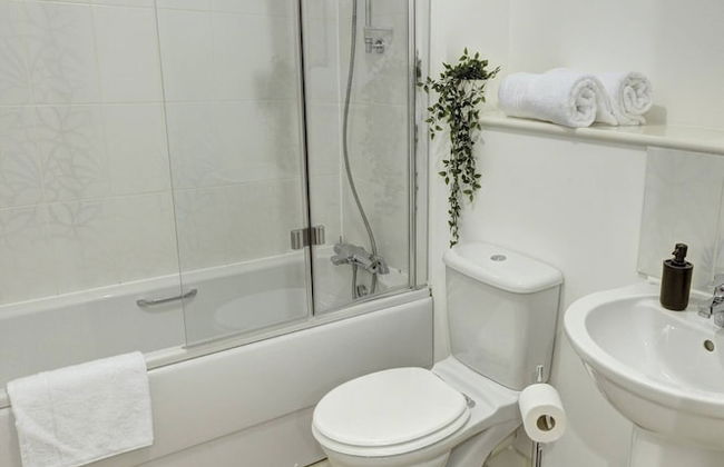 Lovely Flat in Kiln Close With Free Parking - Foto 66