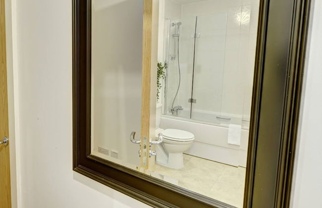 Lovely Flat in Kiln Close With Free Parking - Foto 36