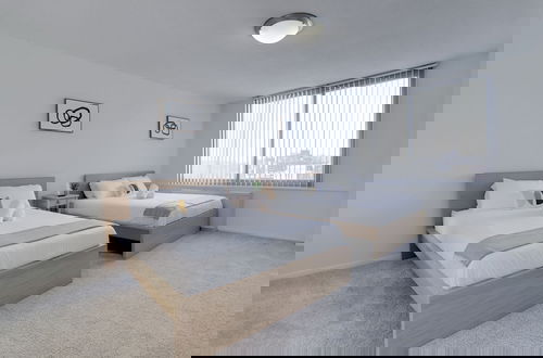 Foto 4 - Stylish & Spacious 2BR in Crystal City