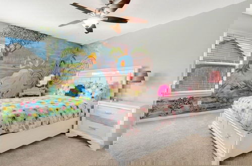 Foto 5 - Upstair Loft Premium Home With Pool, Spa & Games! 5 Bedroom Condo