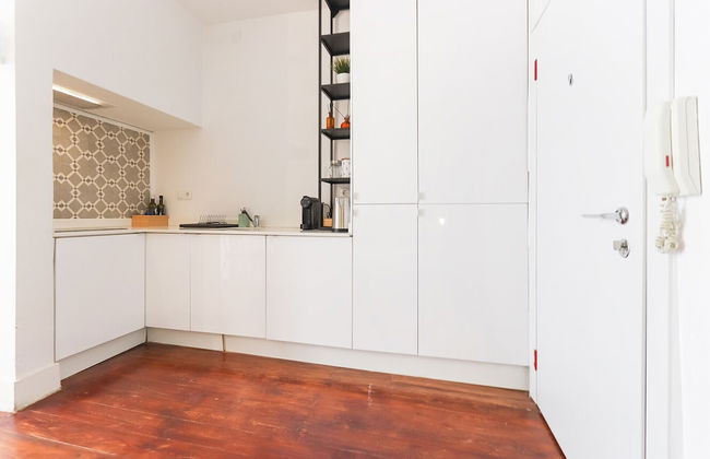Santos Tiny Studio II by Homing - Photo 1