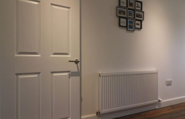 Railway House 5 bed - Maryhill - Photo 30