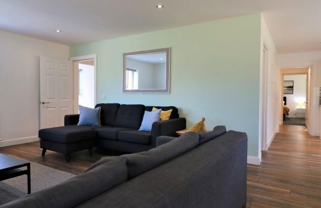 Railway House 5 bed - Maryhill - Photo 31
