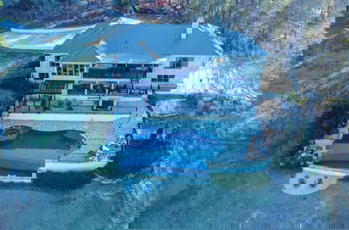 Foto 67 - 7BR Lakefront Haven Pool Hot Tub Gated 4acres