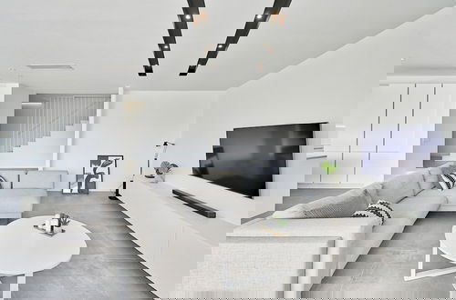Photo 19 - Modern Villa With Private Pool and Terrace