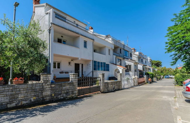 Apartment in Porec Near Rock Beach - Photo 19