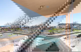 Foto 1 - Spacious Home With Terrace and Bubble Bath