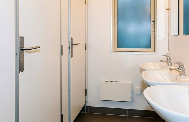 Holiday Home With Shared Bathroom, Kitchen - Foto 10