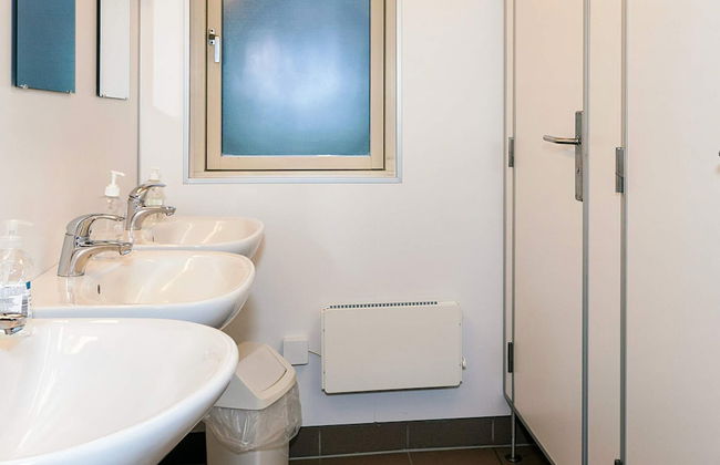 Holiday Home With Shared Bathroom, Kitchen - Foto 15