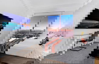 Foto 1 - Level 45 Luxury Sub-Penthouse in Surfers
