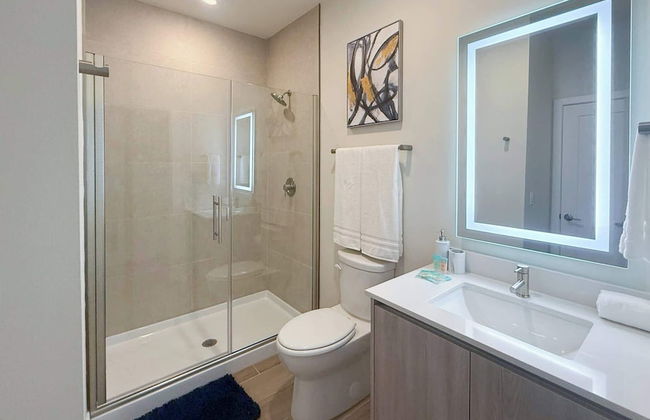 Upstay Tranquility Townhome w Private Pool - Photo 20