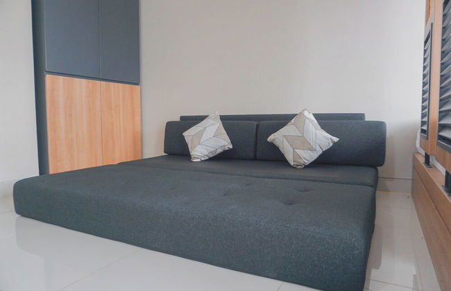 Comfortable Studio Room at LRT City Jatibening - Photo 23