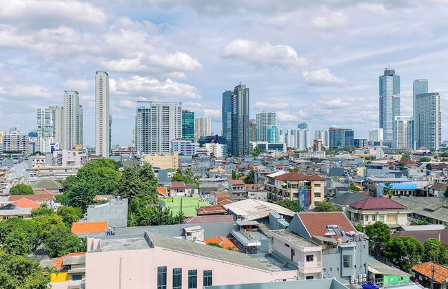 Strategic and Homey Studio at Tamansari Sudirman Apartment - Photo 15