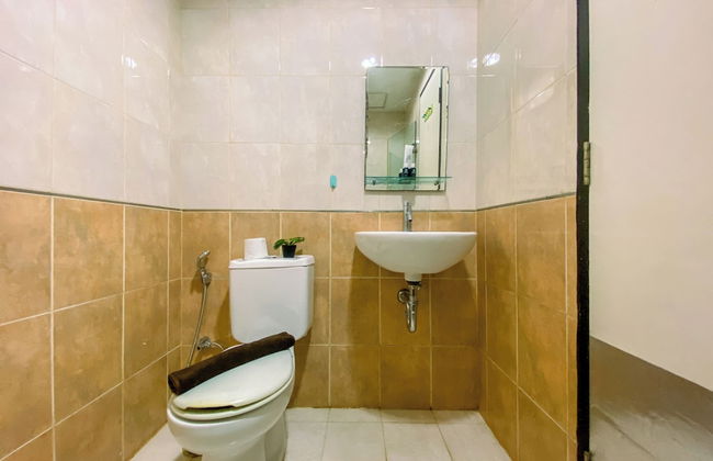 Strategic and Homey Studio at Tamansari Sudirman Apartment - Photo 7