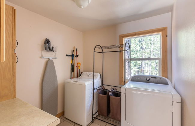 Sweet Pine by Avantstay Cozy Character Cottage in Tahoma - Foto 26