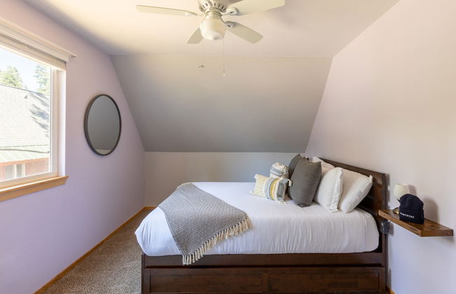 Sweet Pine by Avantstay Cozy Character Cottage in Tahoma - Foto 23