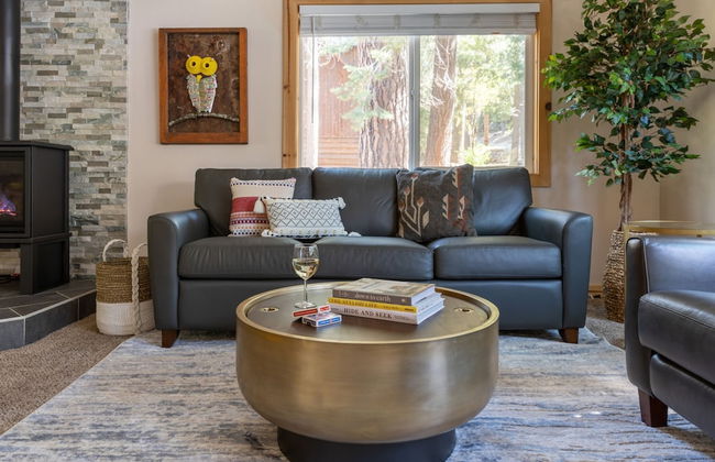 Sweet Pine by Avantstay Cozy Character Cottage in Tahoma - Foto 6