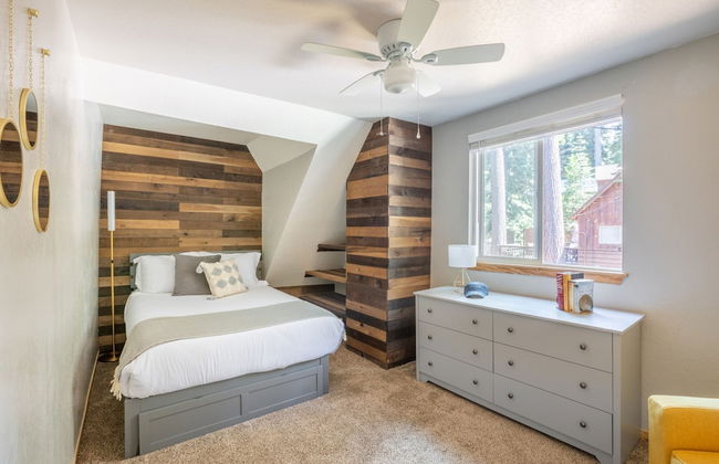 Sweet Pine by Avantstay Cozy Character Cottage in Tahoma - Foto 20