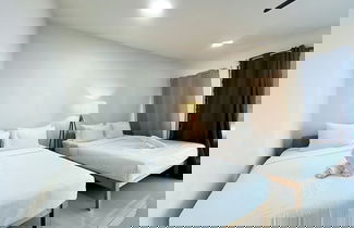 Photo 1 - Trefoil by Manhattan Group