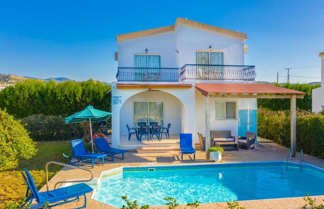Villa Christos in Argaka - Photo 1