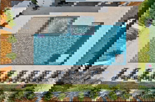 Foto 6 - 30A Born 2 Beach by Avantstay Luxury Gulf Views w/ Private Pool