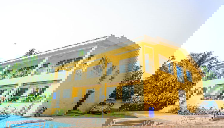 Foto 1 - Alaya Stays Veera Marina 1BHK with Pool