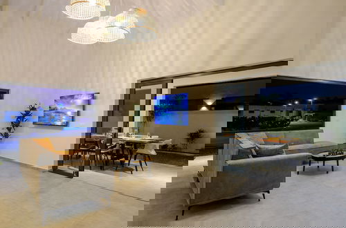 Foto 8 - Great Location - Newly Built and Beautiful Home