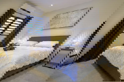 Foto 5 - Great Location - Newly Built and Beautiful Home