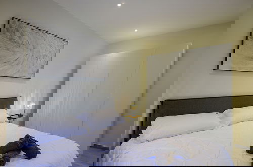 Foto 6 - Great Location - Newly Built and Beautiful Home