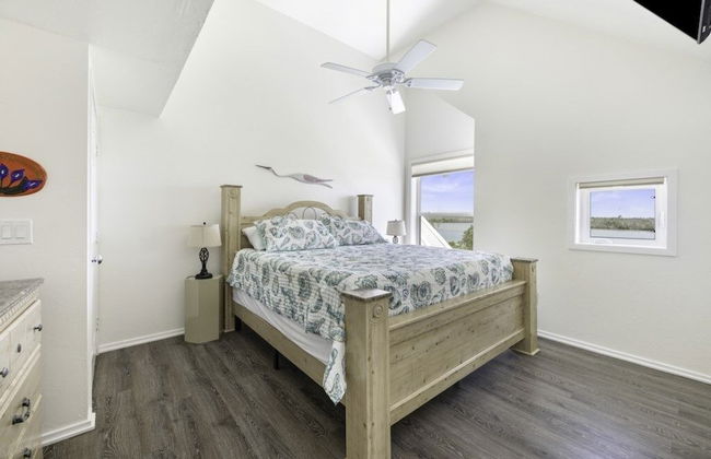 Holley House 4 Bedroom Home by RedAwning - Photo 7
