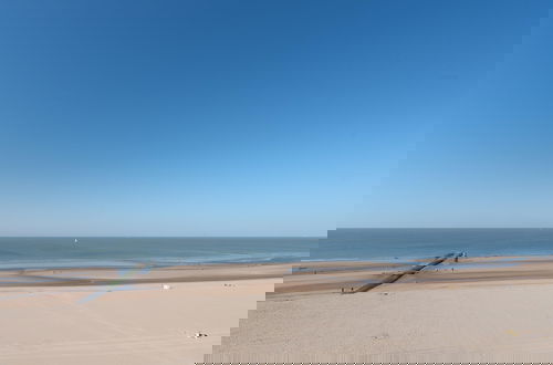 Foto 33 - Apartment With Frontal sea View in Ostend