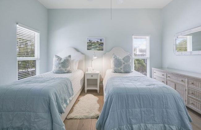 Arcadia-stunning Gulf Front Beauty! 4 Bedroom Home by RedAwning - Photo 5