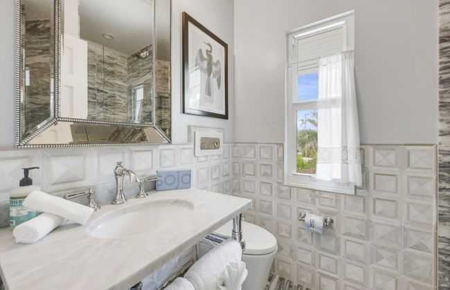 Arcadia-stunning Gulf Front Beauty! 4 Bedroom Home by RedAwning - Photo 21