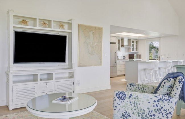 Arcadia-stunning Gulf Front Beauty! 4 Bedroom Home by RedAwning - Photo 18