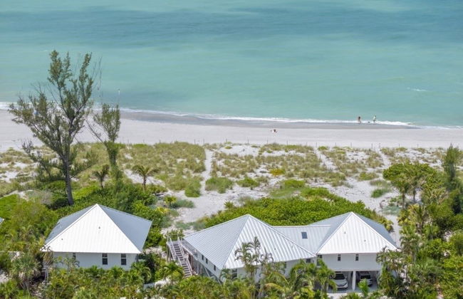 Arcadia-stunning Gulf Front Beauty! 4 Bedroom Home by RedAwning - Photo 51