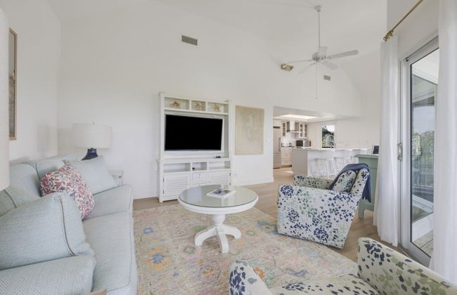 Arcadia-stunning Gulf Front Beauty! 4 Bedroom Home by RedAwning - Photo 17