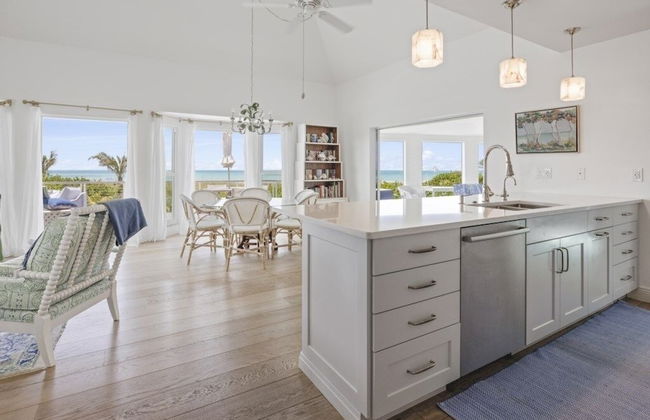 Arcadia-stunning Gulf Front Beauty! 4 Bedroom Home by RedAwning - Photo 9
