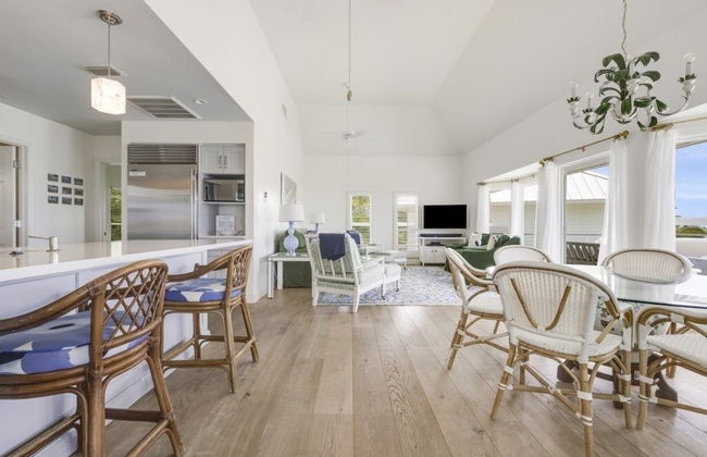 Arcadia-stunning Gulf Front Beauty! 4 Bedroom Home by RedAwning - Photo 28