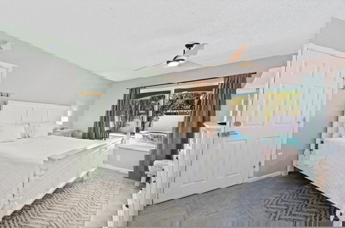Foto 4 - Coccoloba 3 Bedroom Home by RedAwning