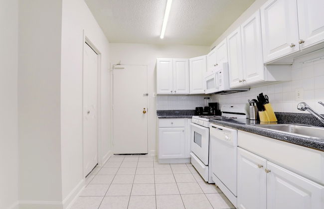 Fantastic 2BR Condo with Gym - Foto 20