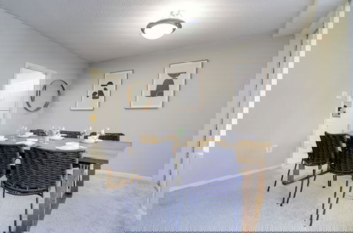 Foto 15 - Fantastic 2BR Condo with Gym